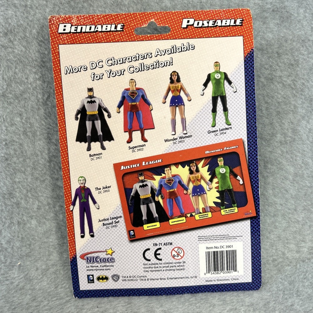 * BATMAN 5.5 IN DC COMICS BENDABLE ACTION FIGURE BY NJ CROCE - NEW * - Picture 6 of 7